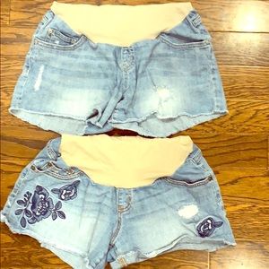 Maternity jean shorts (2 pair)
